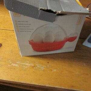 New red Toastmaster 7 egg electric 3 pc cooker